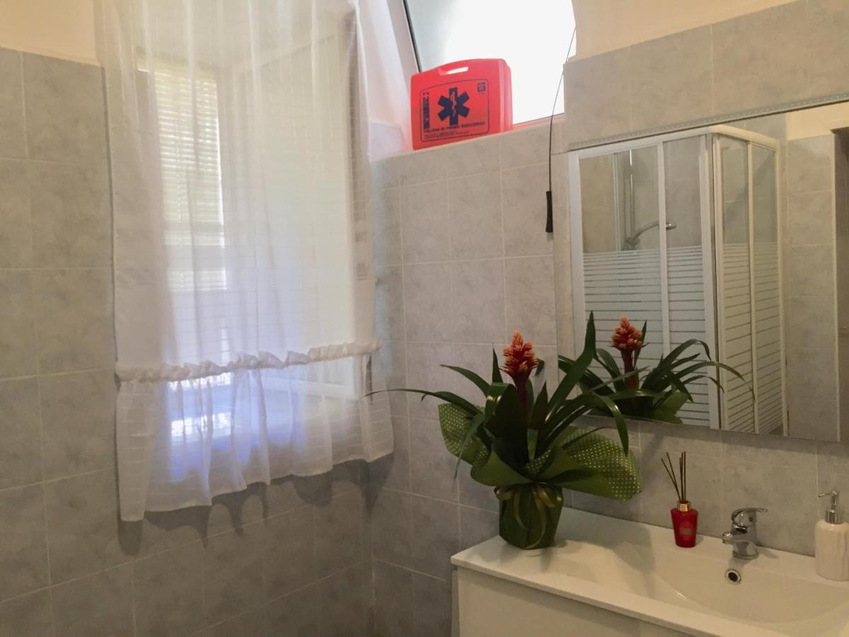 Vesuvio House Appartamento Indipendente E Centrale Sant'Agnello Buitenkant foto