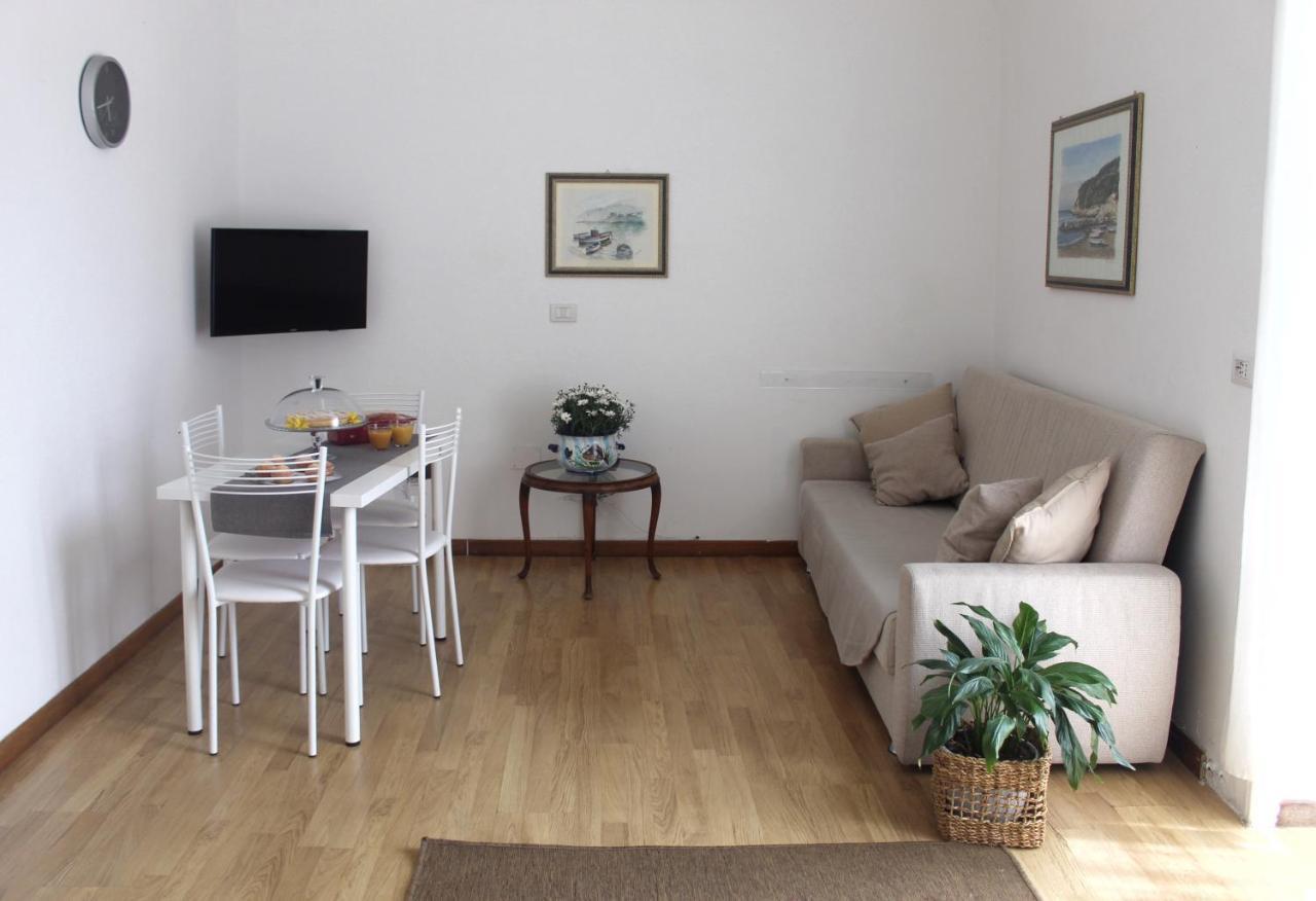 Vesuvio House Appartamento Indipendente E Centrale Sant'Agnello Buitenkant foto